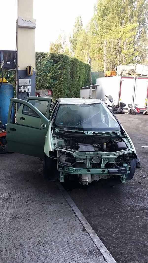Dezmembrari auto Fiat Punto 1.2 