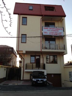 Vand apartamente Damaroaia-Jiului