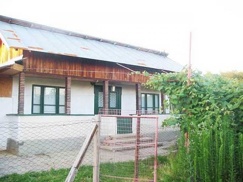 Vand casa 3 camere Lipanesti jud Prahova