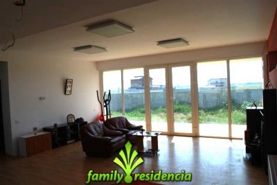 Vand 2 Camere + Loc Parcare = 35.000 Euro