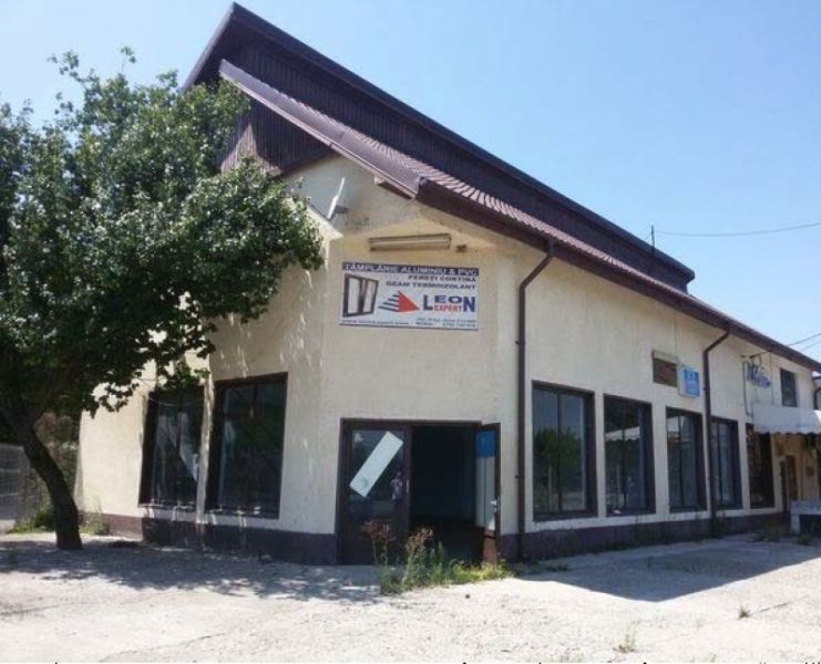 Teren intravilan 692.69 mp si constructie P+E, Racaciuni, Bacau