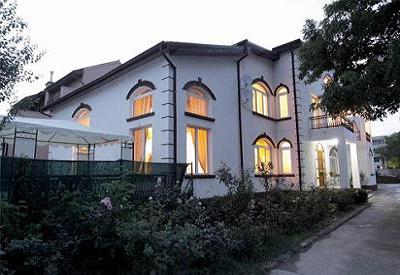 Camin de batrani - locatie de lux Pipera