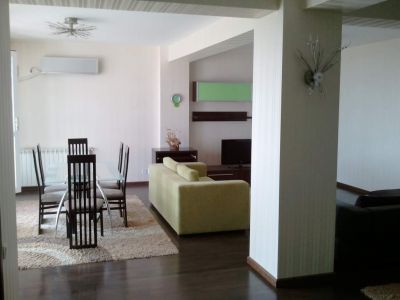 Centru Plaja  Modern, apartament  3 camere,  180 MP, bloc nou