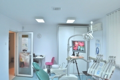 Implant dentar DentalCrownHealth.ro