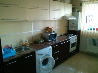 vind sau inchiriez apartament deosebit