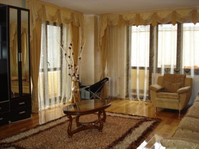 Apartament in bloc- zona 1 Mai
