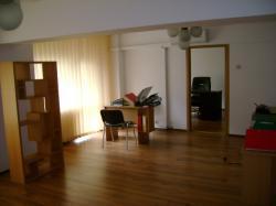 Spatii de inchiriat, in cladire de birouri, Tineretului, suprafete intre 51-138mp