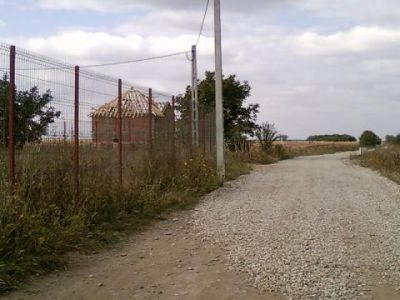 Teren de vanzare in comuna Berceni 370 mp