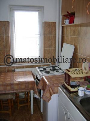 Vand apartament 3 camere Campina