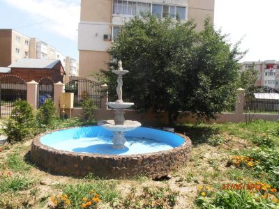 BACAU, VAND URGENT CASA RENOVATA, ZONA BANCA NATIONALA â MARTIRI,