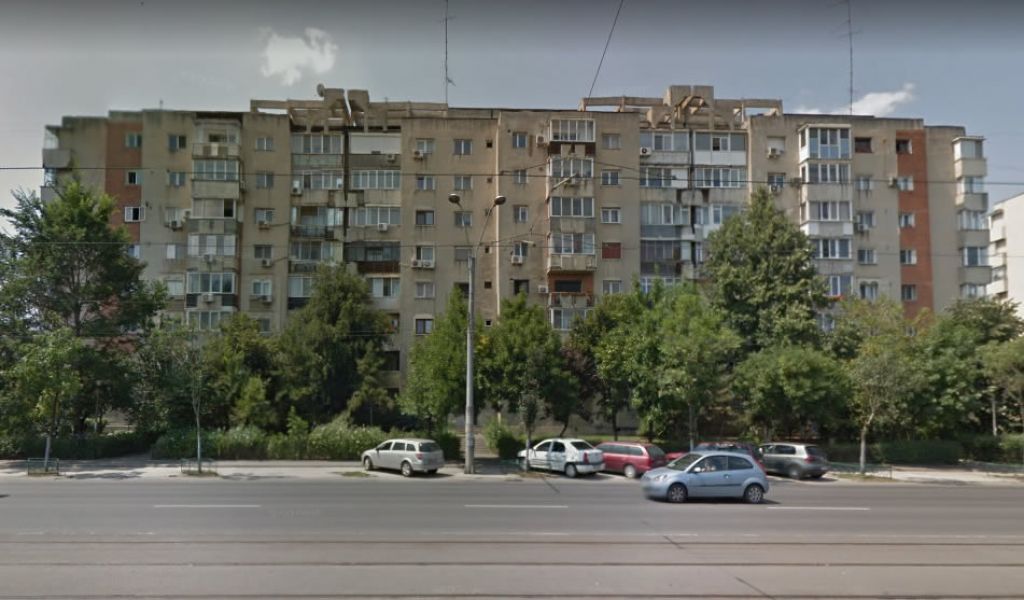 Vand apartament 3 camere, pozitie excelenta