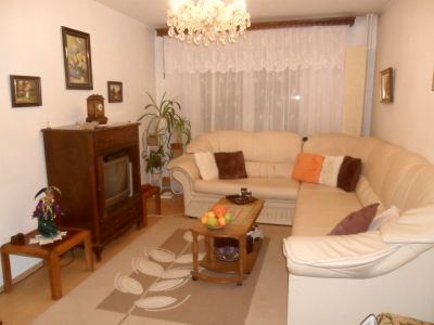 De vanzare apartament 4 camere - Zona Ghencea