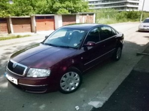 Dezmembrez skoda superb 25 tdi v6 155 cai