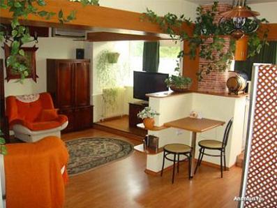 INCHIRIERE apartament 3 camere, cartierul Aviaţiei