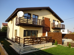 Tunari, case 4 camere in duplex, 80.000 eur 