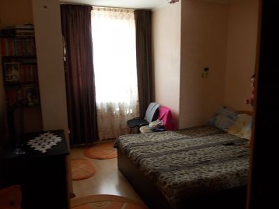P-ta Victoriei - apartament in vila - 4 camere