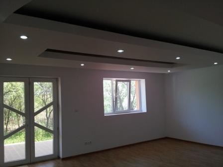 Schimb cu BUCURESTI, Targoviste,Vila Solarino,Viforata