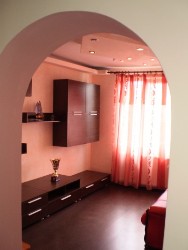 Vand apartament 4 camere plus mansarda in focsani
