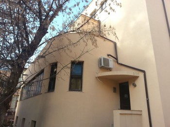 Vand Vila Dorobanti,Ciprian Porumbescu nr 4.