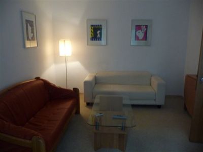 inchiriez apartament 2 camere central