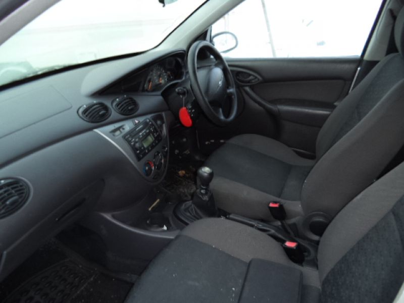  Dezmembrari Volvo V70