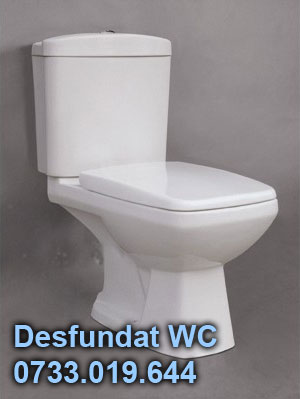Instalator desfundat WC
