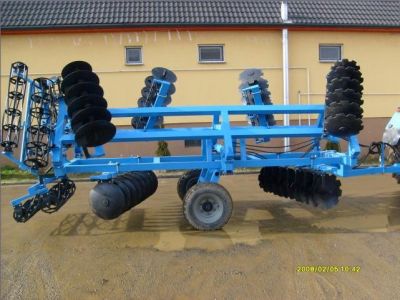 Disc agricol de 3.6 metri tractat rabatabil hidraulic Santion