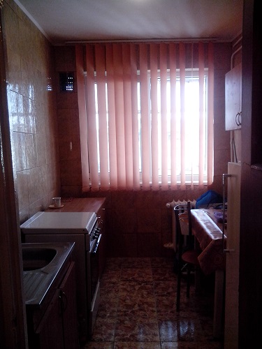 Vand apartament 2 camere zona Berceni Cultural