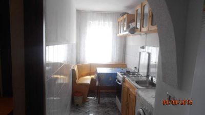 apartament cu 2 camere decomandat, cu imbunatatiri, 28500E