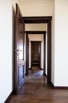 Casa Corbeanca padure