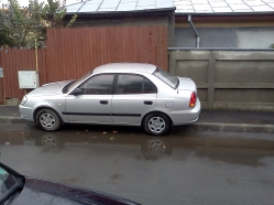 dezmembrez Hyundai accent