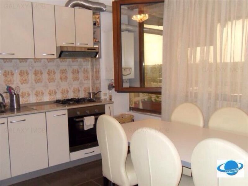 3 camere ultralux Voluntari complex Omnix