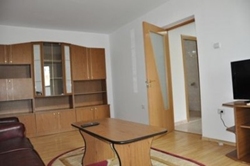 Banu Manta, ofer spre inchiriere 2 camere
