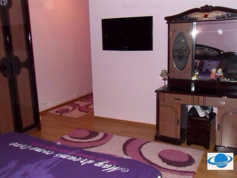3 camere ultralux Voluntari complex Omnix