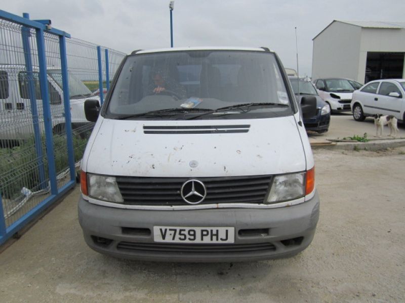  Dezmembrari Mercedes Vito