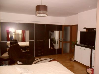 De vanzare apartament 6 camere - Zona Gara de Nord