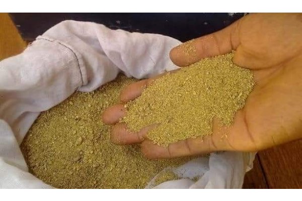 Căutăm potențiali cumpărători de aur brut