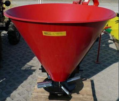 Masina de imprastiat azot de 400 litri Santion