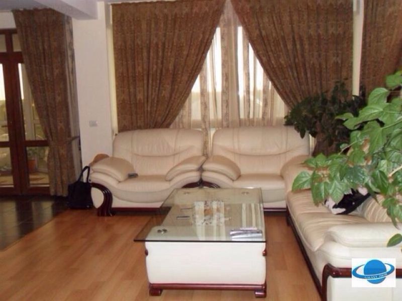 3 camere ultralux Voluntari complex Omnix