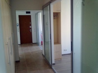 INCHIRIEZ 3 CAMERE PIATA MUNCII