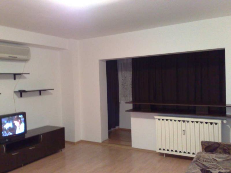Inchiriez 2 camere zona Tei - Floreasca
