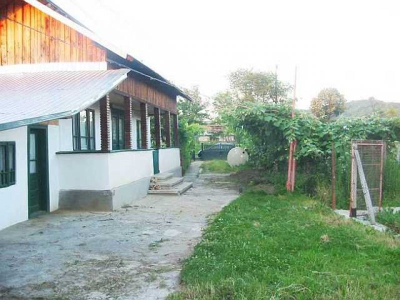 Vand casa 3 camere Lipanesti jud Prahova