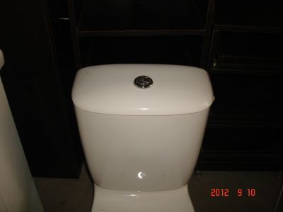 WC portelan marca Jika