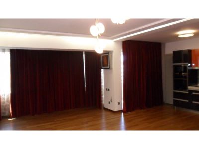 DE VANZARE (sau Inchiriat), Apartament de LUX, Quadra Place (Parc Politehnica), suprafata 180mp, 4 c