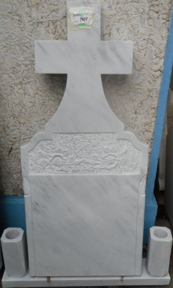 Lichidare magazin monumente funerare marmura, mozaic si granit. Preturi negociabile