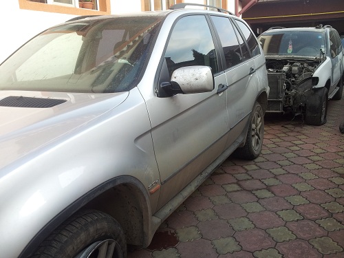 Dezmembrari bmw x 5 e 53