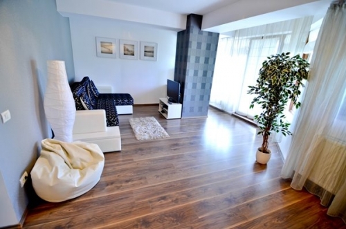 Inchiriez la pret / luna, apartament lux in zona Hotel Rex , 2014
