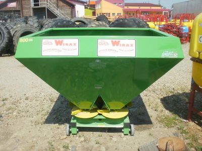 Masina de imprastiat azot de 800 litri Wirax Santion