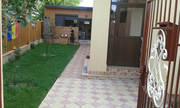 Vand casa in comuna Berceni,particular