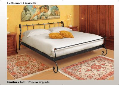 Mobilier din fier forjat,paturi,cuiere,bancute la cel mai bun pret!